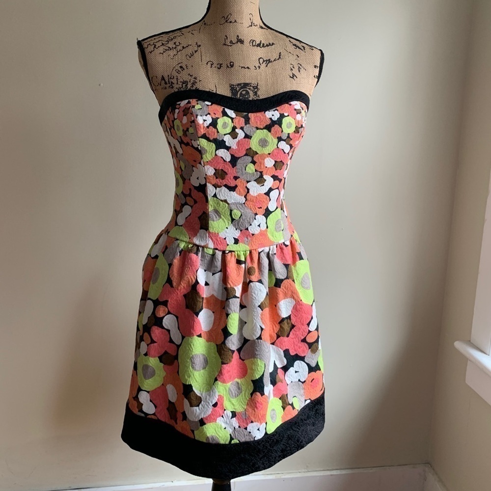 Jessica Simpson strapless floral dress size 4